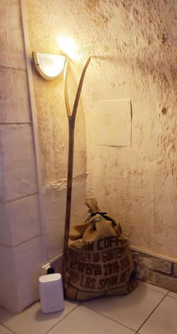 Le Nid - Amboise Gite Semi Troglodyte Екстер'єр фото